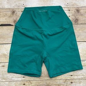 SETactive green shorts